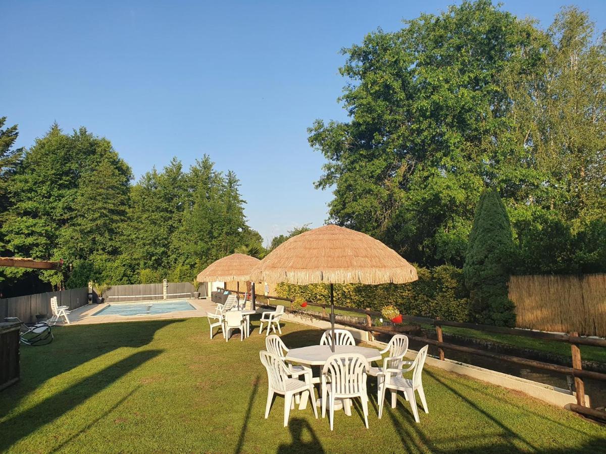 Luxury Safari Tents At Moulin Du Pommier Glamping & Camping Saulgond Экстерьер фото