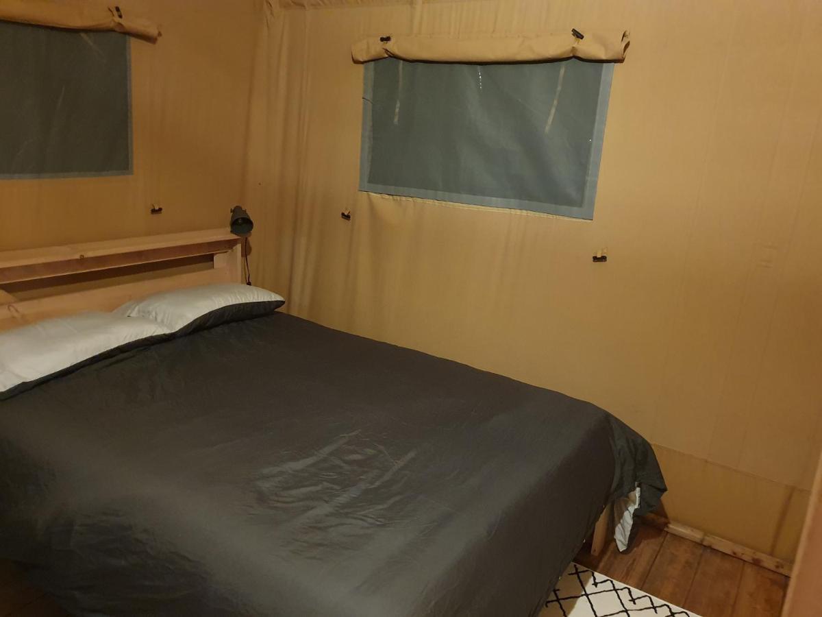 Luxury Safari Tents At Moulin Du Pommier Glamping & Camping Saulgond Экстерьер фото