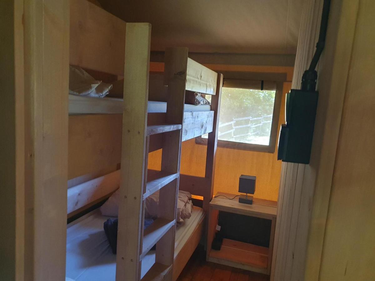 Luxury Safari Tents At Moulin Du Pommier Glamping & Camping Saulgond Экстерьер фото