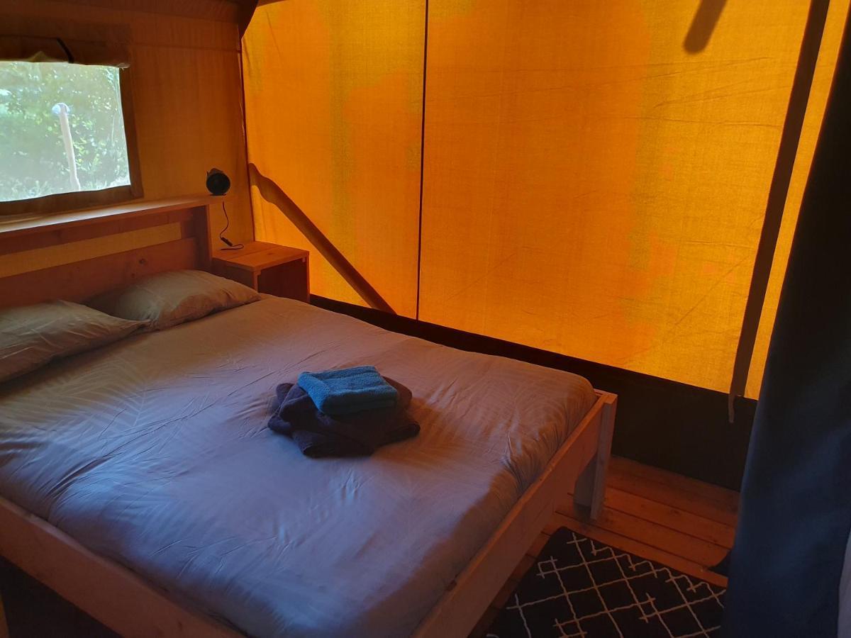 Luxury Safari Tents At Moulin Du Pommier Glamping & Camping Saulgond Экстерьер фото