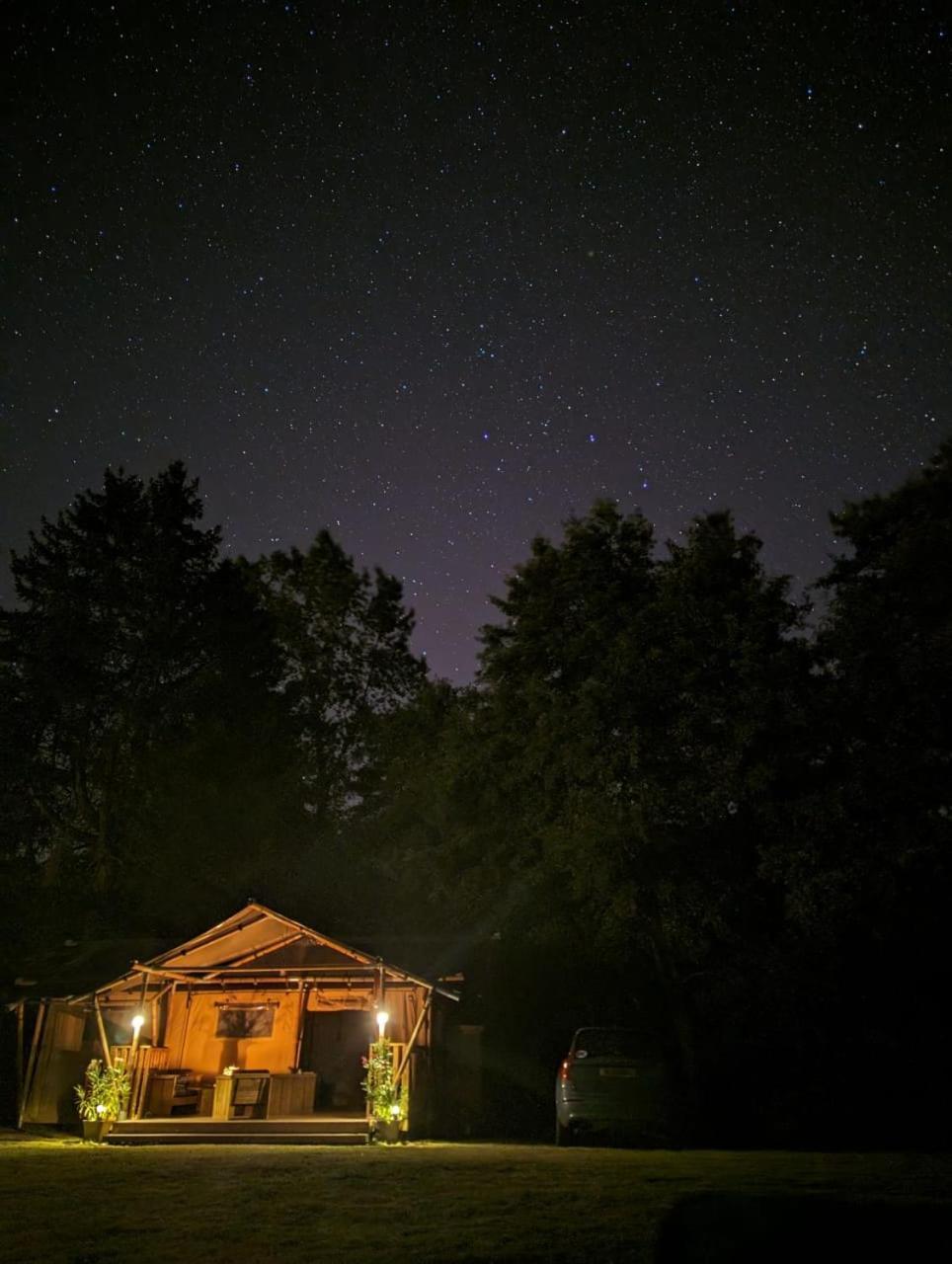Luxury Safari Tents At Moulin Du Pommier Glamping & Camping Saulgond Экстерьер фото