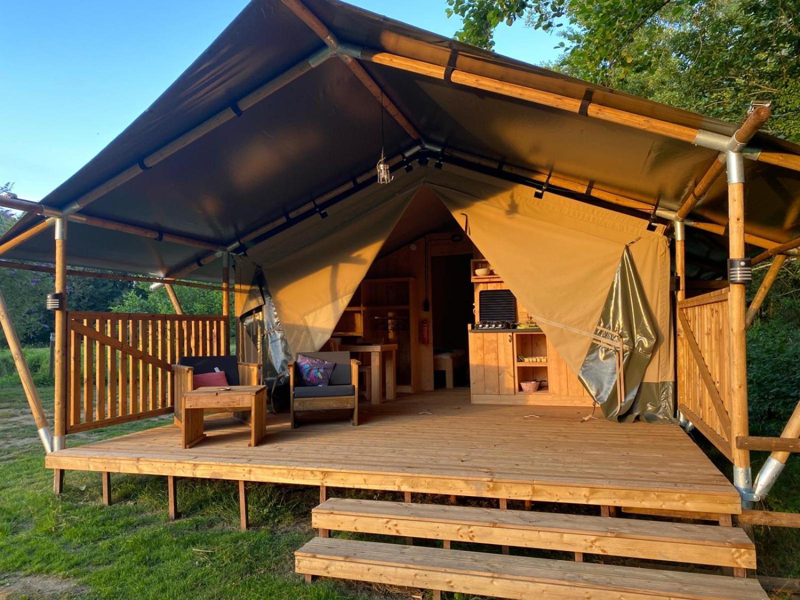 Luxury Safari Tents At Moulin Du Pommier Glamping & Camping Saulgond Экстерьер фото